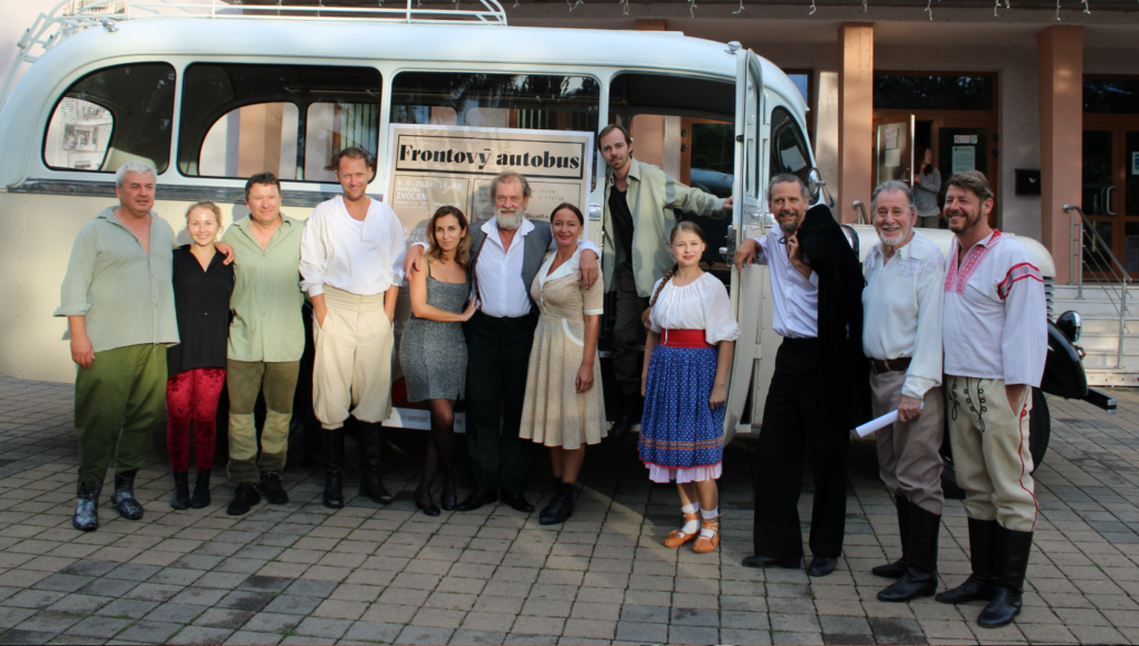 plagat Frontovy autobus