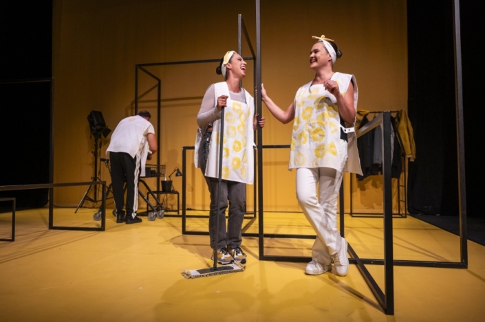 FOTO 8 (Michal Koleják, Sandra Lasoková, Tajna Peršić) FOTO 8 (Michal Koleják, Sandra Lasoková, Tajna Peršić)